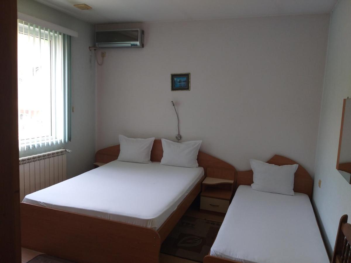 Hotel Tsarevets 아세노브그라드 외부 사진